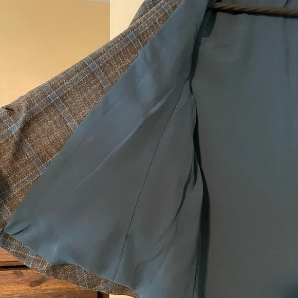 Cabi Plaid Court Cape Jacket Gray Plaid Style 916 Size 4 Business Single Button - Picture 2 of 8